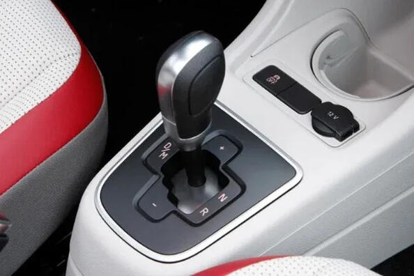 What is a robotic gearbox: pros and cons for the driver