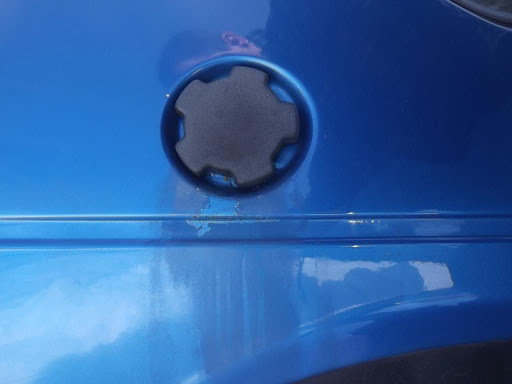 What happens if you spill gasoline on the body of a car? Consequences and first aid LFP