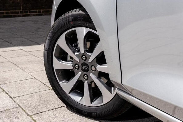 Used alloy wheels: savings or risk for your car?