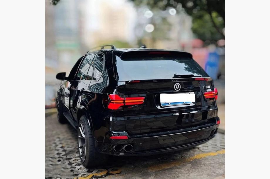 BMW X5 E70 2007-2013 Tail Lights (G05-Style) Image