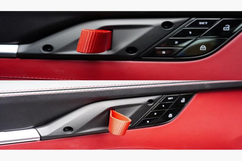 Porsche 911 (992) 2018– GT3 Interior Handles (Set) Image