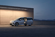 Review of the Volvo EM90 electric minivan photo 3