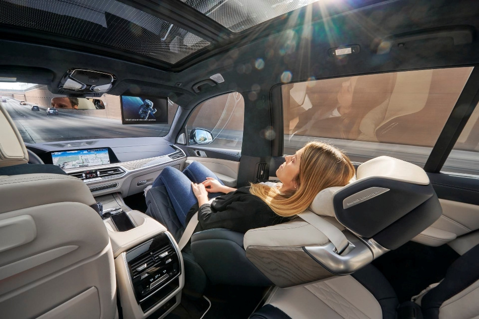 What are zero gravity seats in a car?