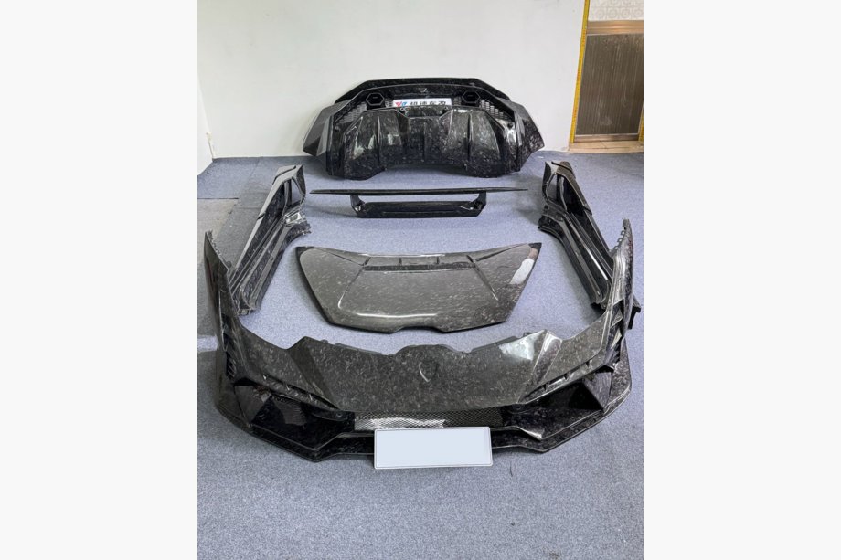 Lamborghini Huracan 2014- LRT Body Kit (Forged Carbon) Image