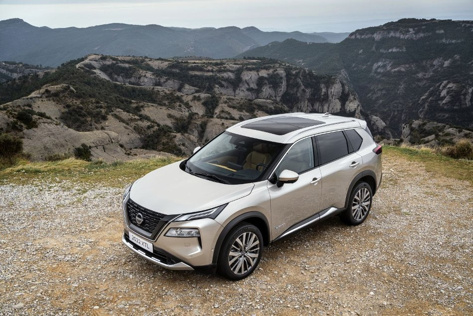 Nissan X-Trail e-Power (T33): hybrid crossover review
