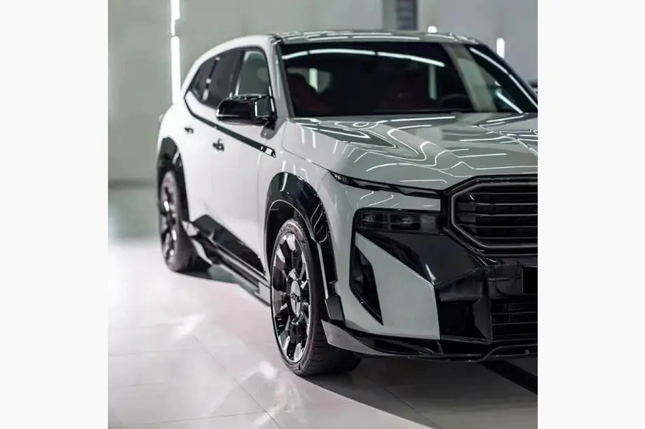 BMW XM G09 2022- RNG-Style Carbon Body Kit Image