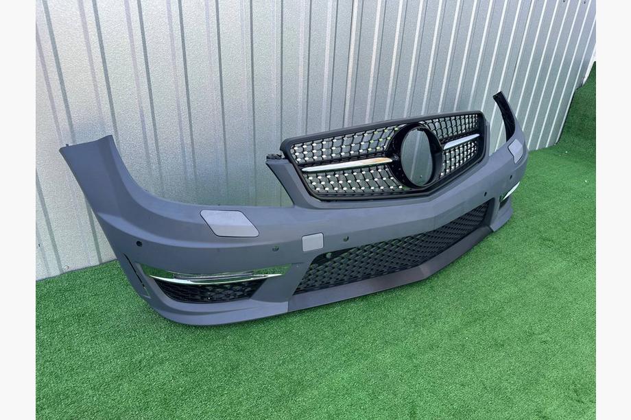 Mercedes C-class W204 2007-2015 Front bumper 2011-2014 AMG C63 with Diamond Black grille Image