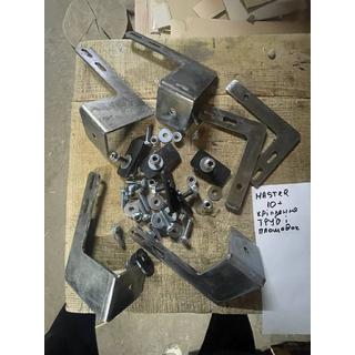Mounting Brackets for Side Steps B3/C2