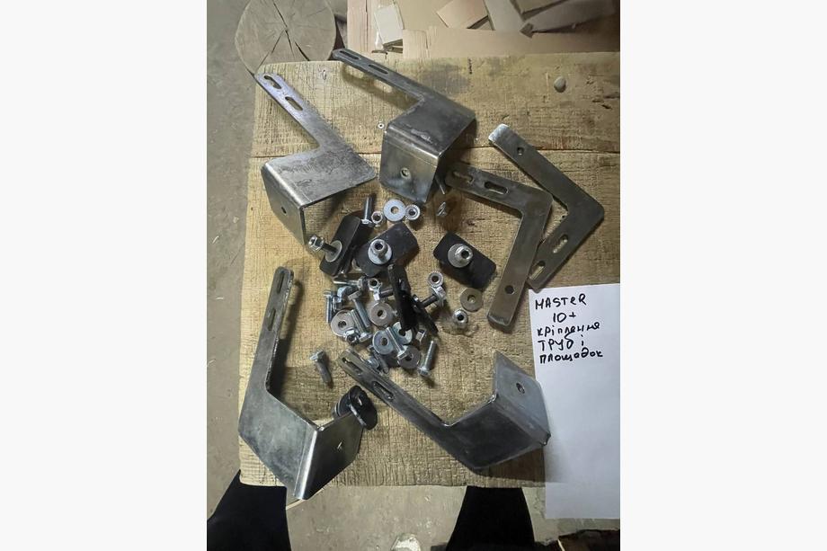 Renault Master 2011-2023 Mounting Brackets for Side Steps B3/C2 Image