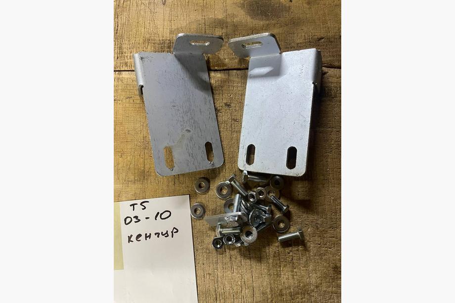 Volkswagen T5 Transporter 2003-2010 Bull bar mounting bracket Image