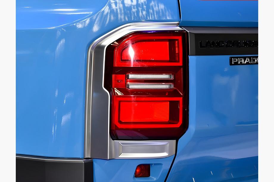 Toyota Land Cruiser Prado 250 2023- Chrome Tail Light Covers Image