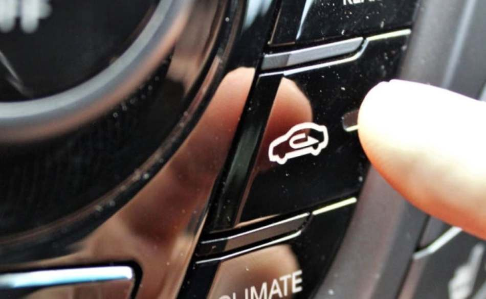 Air recirculation in the car: when to press the button?