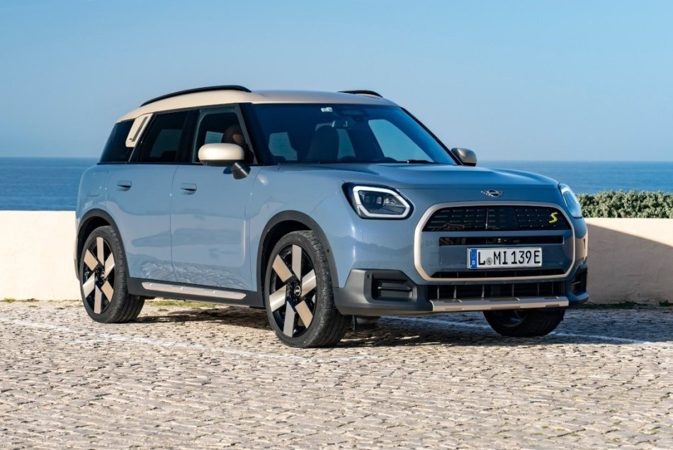 Mini Countryman Electric Review: The Electric Evolution of a Stylish Crossover