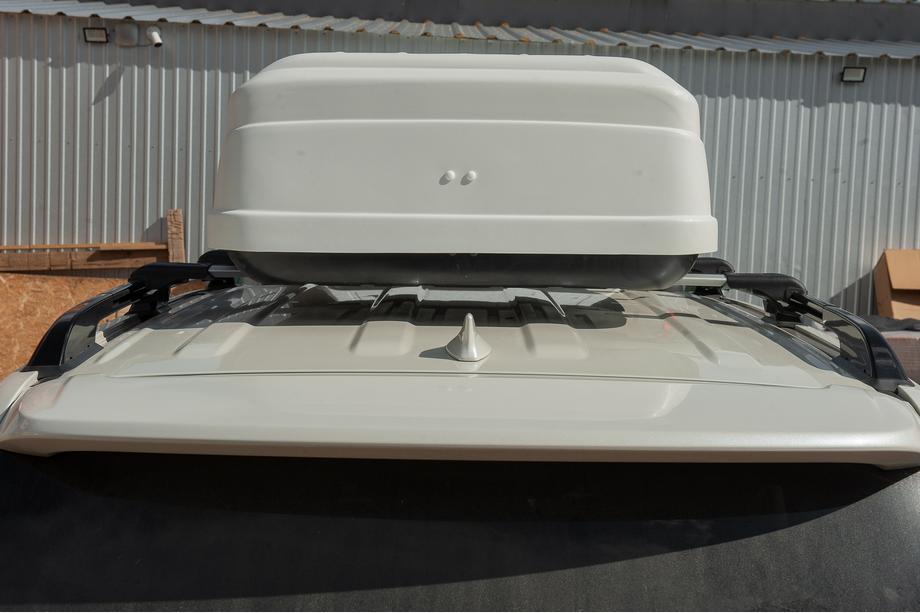 Roof box EuroCap white (450 L) Photo 16
