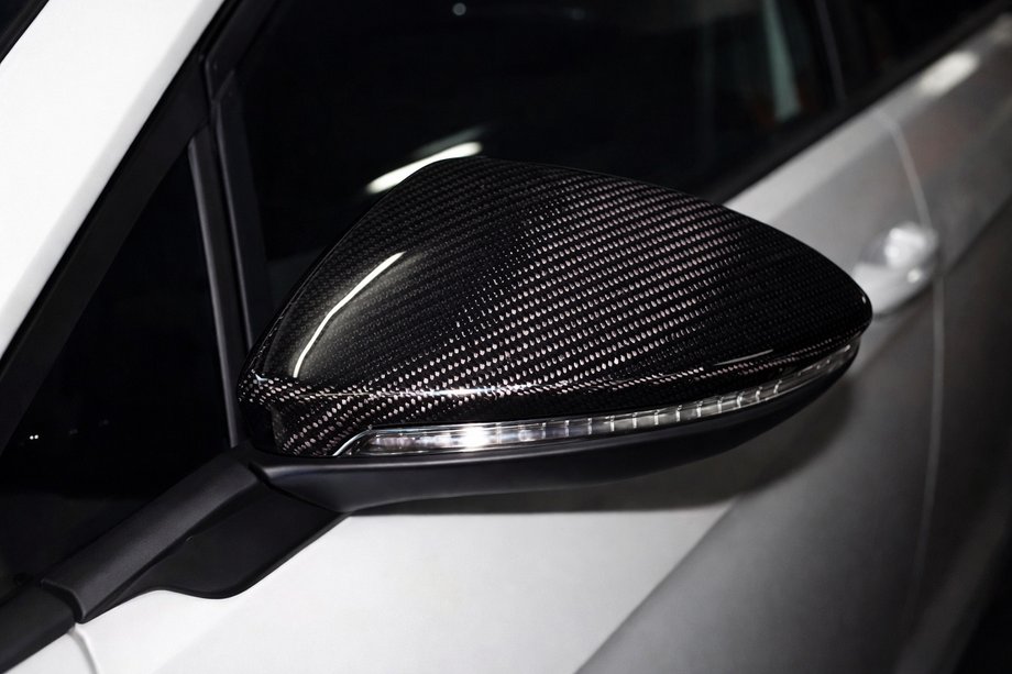 Volkswagen Golf 7/E-Golf 2012-2020 Mirror Covers V2 (Carbon) Image