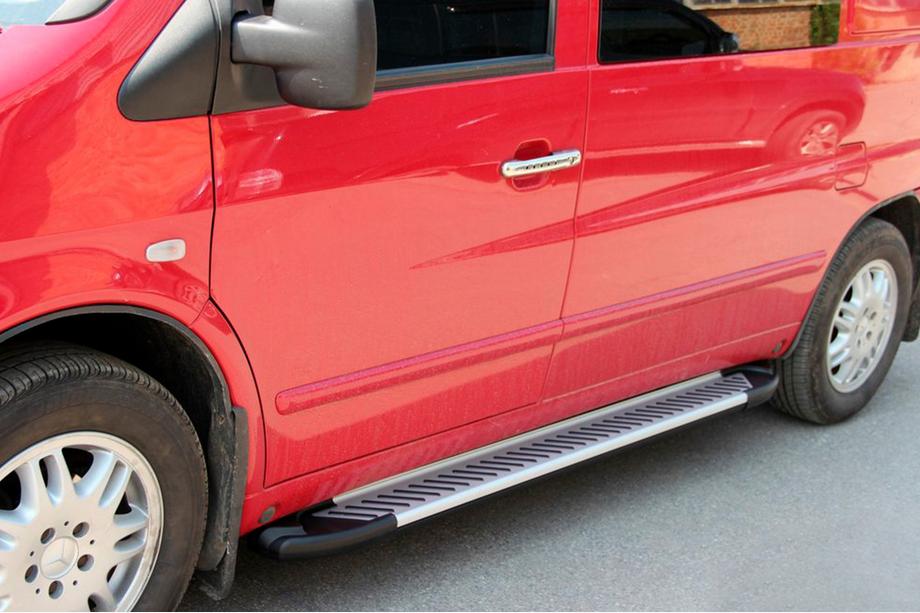 Mercedes Vito W638 1996-2003 Side Steps Line (2 pcs, Aluminum) Image