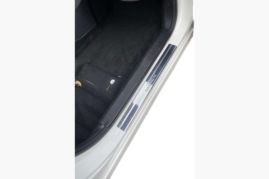 Nissan Qashqai 2014-2021 Door Sill Covers (Omsa, 4 pcs, Stainless Steel) Image