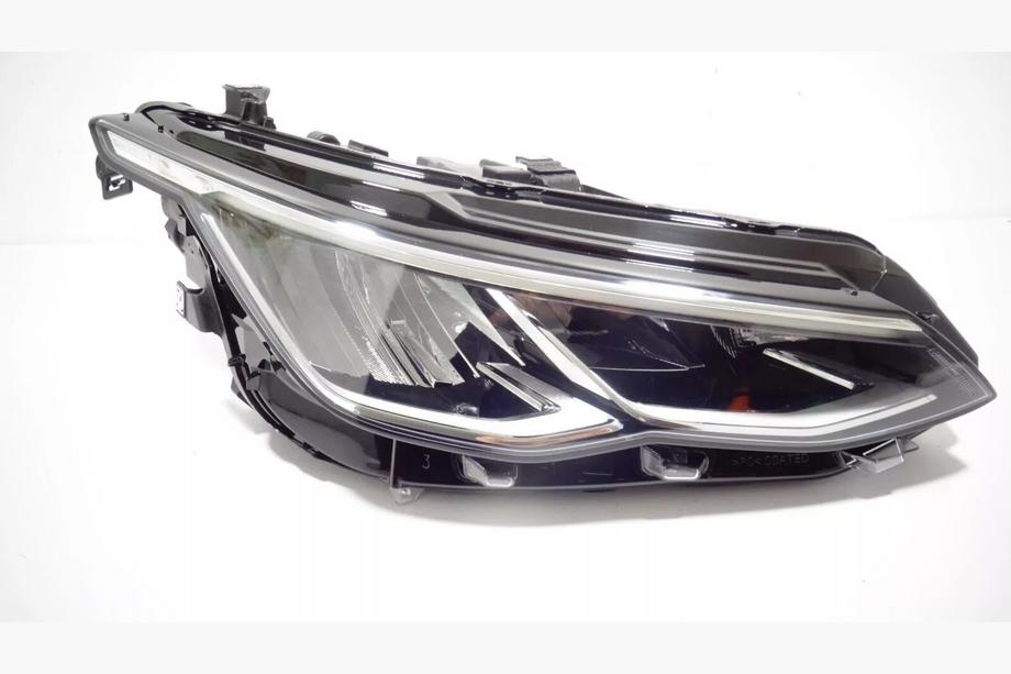 Volkswagen Golf 8 2019- Front Headlights (2 pcs) Image