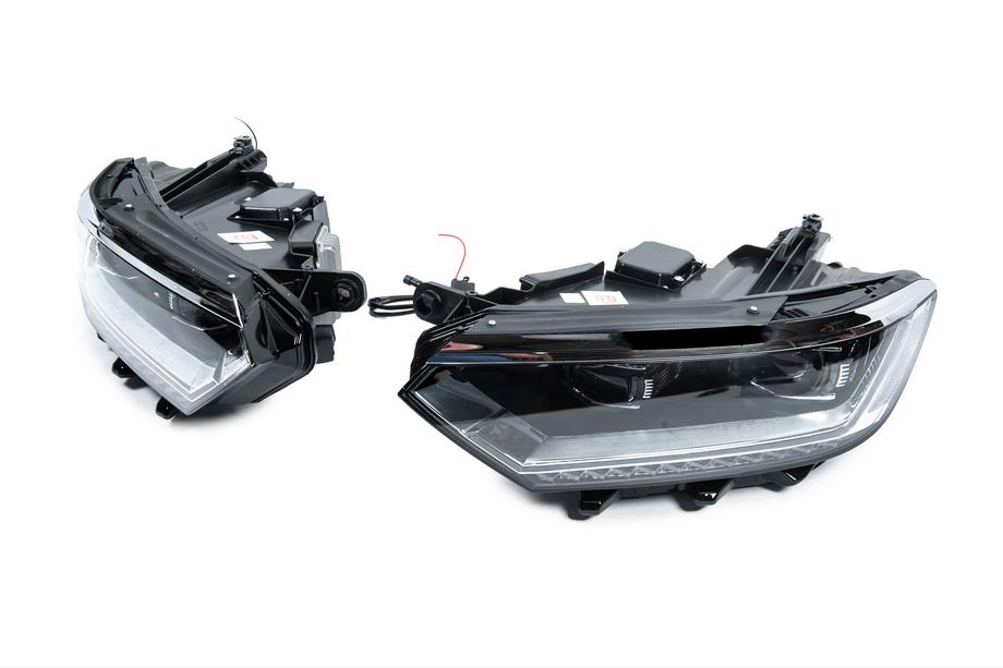 Volkswagen Passat B8 2015-2023 Front headlights (USA, with bulbs, 2 pcs) Image
