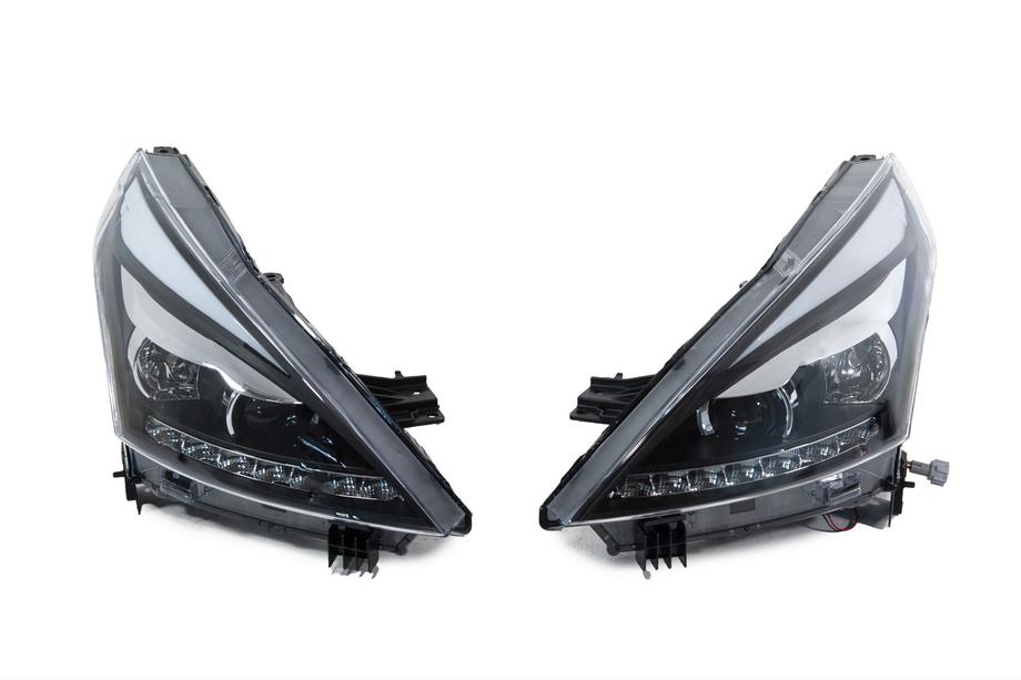 Nissan Teana 2008-2013 Front Headlights (2 pcs) Image