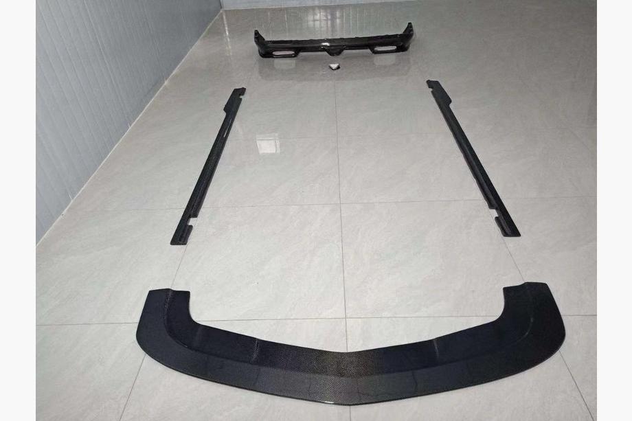 Dodge Challenger 2008-2023 Carbon FullSet Body Kit Image