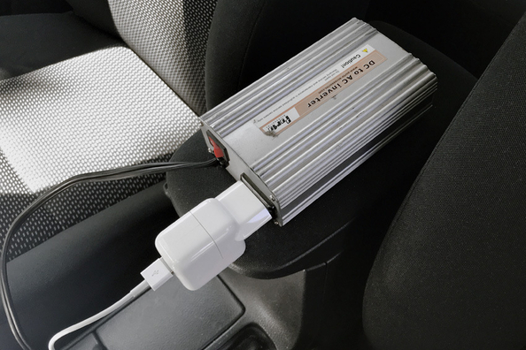 How to make 220 Volts in a car: a step-by-step guide