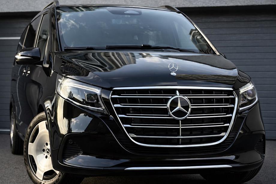 Mercedes Vito/V-class W447 2014- Front Grille Exclusive (2024+) Image