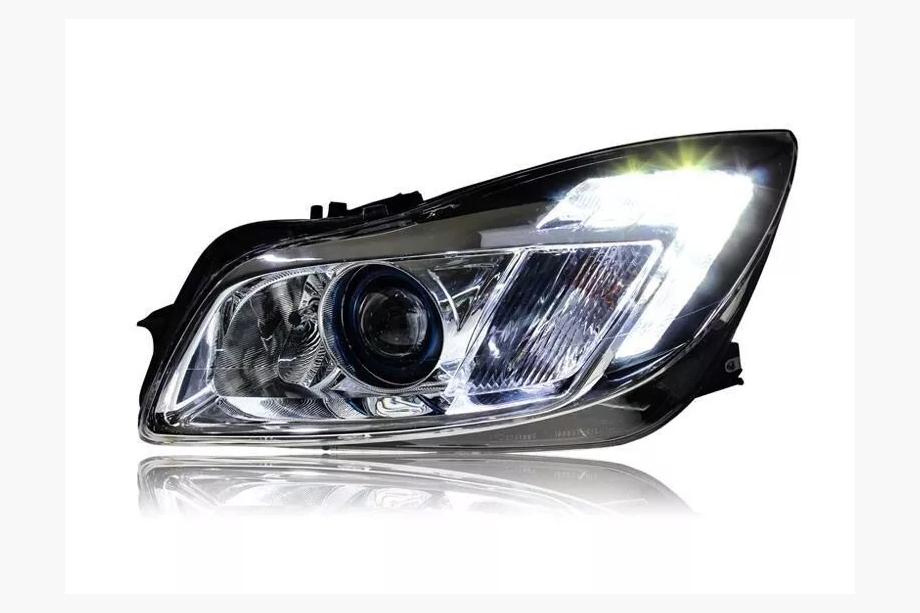 Buick Regal 2008-2017 Front Headlights (2008-2013, Set of 2) Image