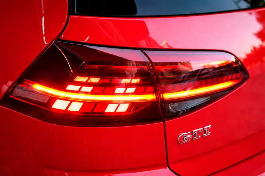 Volkswagen Golf 7/E-Golf 2012-2020 LED Tail Lights (2012-2017, 2 pcs) Image