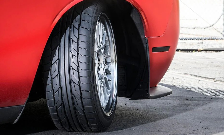 How to choose summer tires: a guide for car owners