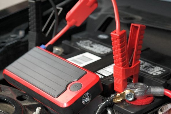 Car jump starter: what is it and why is it needed?