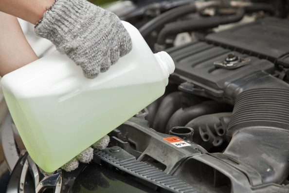 Main car fluids: what every driver needs to monitor