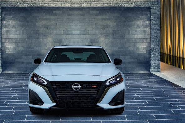 Updated Nissan Altima: a fresh look at the classic sedan