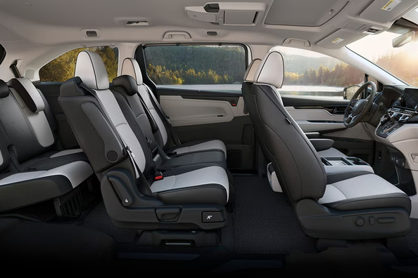 Choosing a minivan for the family: what to look for?