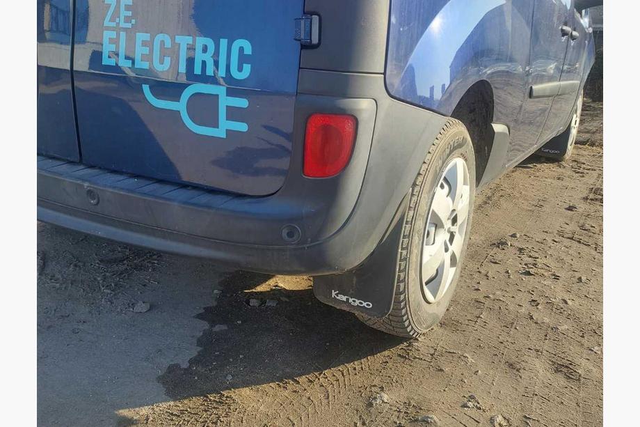 Renault Kangoo 2008–2020 Rear Mud Flaps Turkey (2 pcs) Photo 6