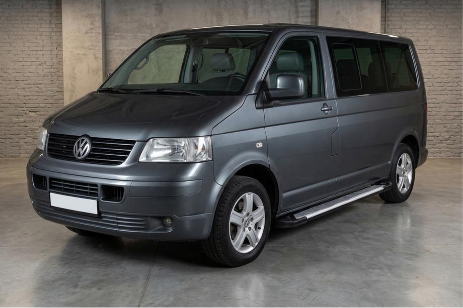 Volkswagen T5 Caravelle 2004-2010 Side Steps Line-Type (2 pcs, Aluminum) Short Wheelbase Image