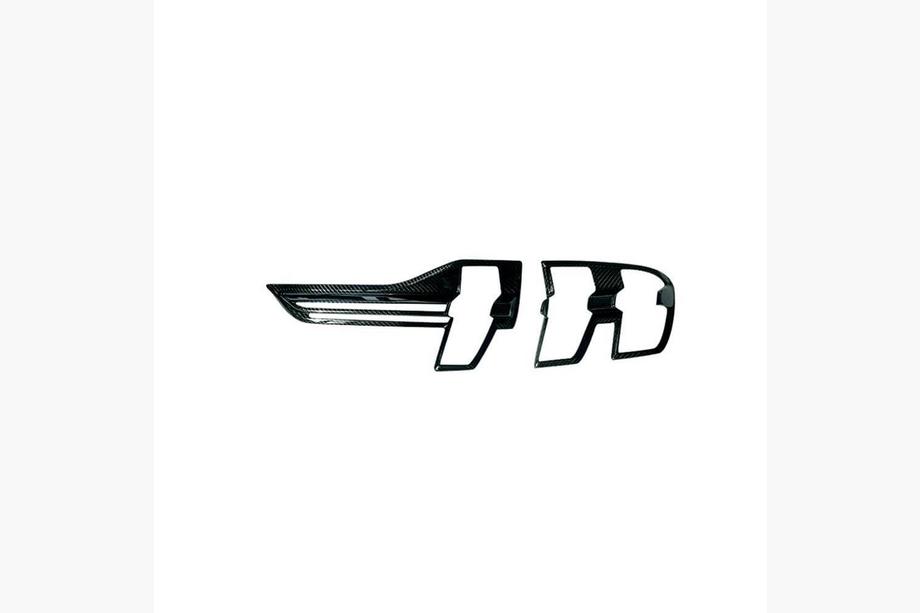 Ford Mustang E-mach 2020- Carbon Tail Light Covers Photo 3