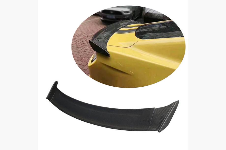 Ford Mustang 2015-2023 V8 Spoiler (Carbon) Image