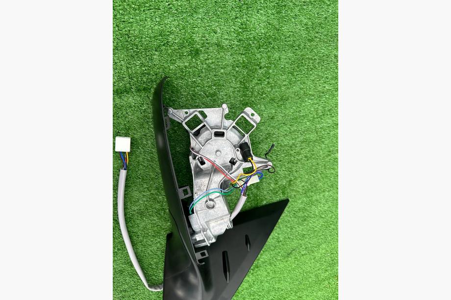 Toyota Land Cruiser 200 2007-2021 Mirror Folding Mechanism (For 2012-2016, 1 pc) Left Image