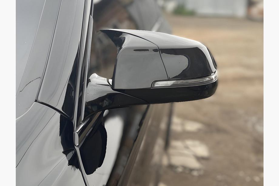 BMW 7 Series F01/F02 2008-2015 Mirror Covers 2012-2015 M-Look (with Clips, 2 pcs) Photo 1