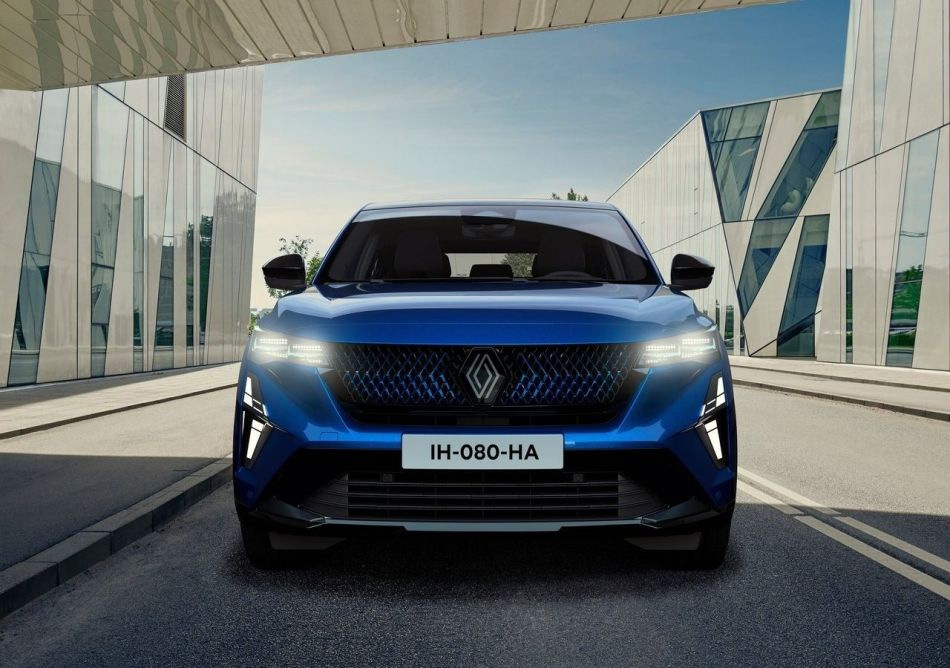 Renault Rafale 2024 Review: Stylish Cross-Coupe