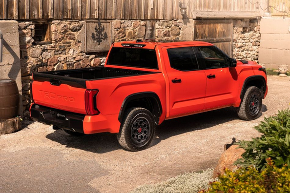 Toyota Tundra Review: Power and Reliability in the Third Generation Photo 3