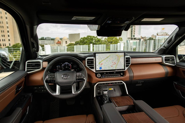 Toyota Tundra Review: Power and Reliability in the Third Generation Photo 5