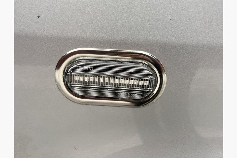 Volkswagen Caddy 2004-2010 Chrome Turn Signal Covers (2 pcs, Stainless Steel) Image