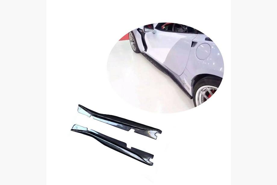 Chevrolet Corvette C7 2013-2019 Door Sill Covers (Carbon) Image