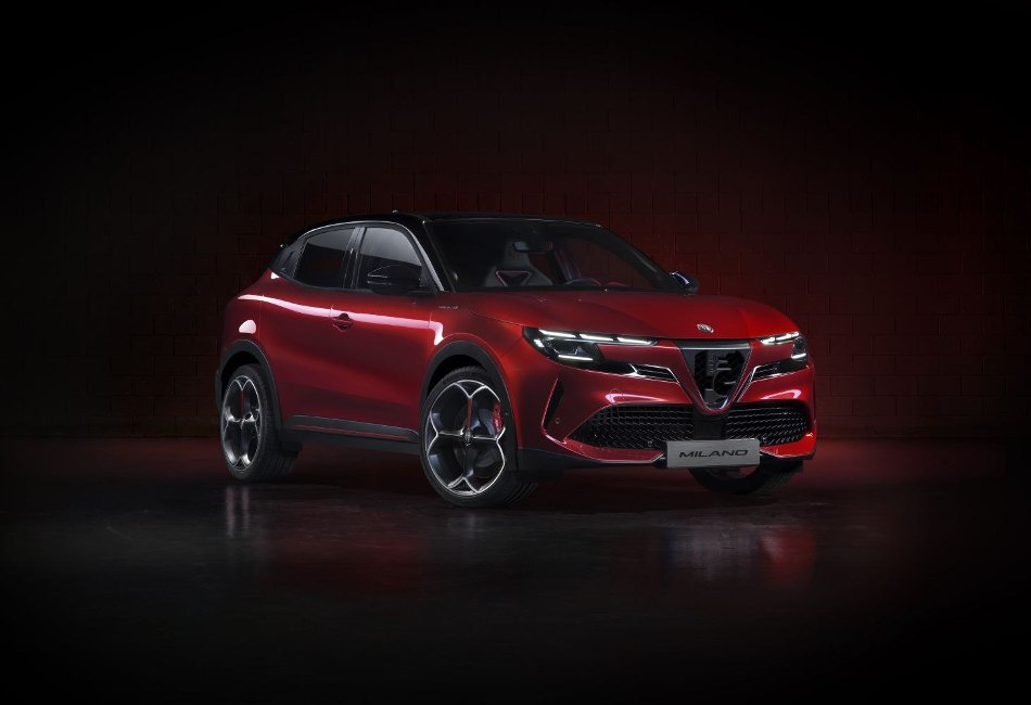 Alfa Romeo Junior Electric: Review of the compact electric crossover