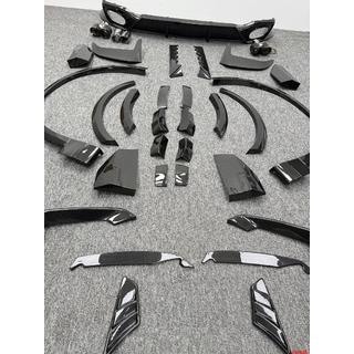 Carbon Set Body Kit (for RSQ8 2024+) photo 3