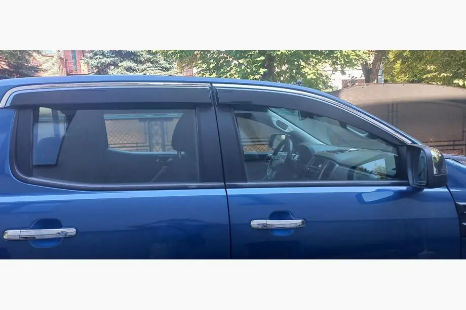 Ford Ranger 2011–2022 Window Deflectors with Chrome Trim Niken Luxury (2015-2022, 4 pcs) Photo 1
