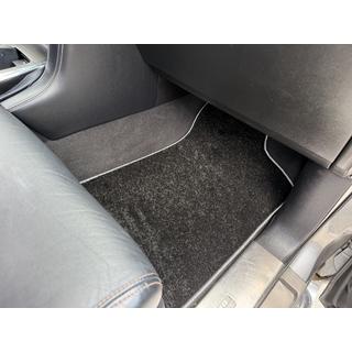 Deluxe Textile Floor Mats (3 Rows, Black) Nissan Patrol Y62 2010-2024 photo 3