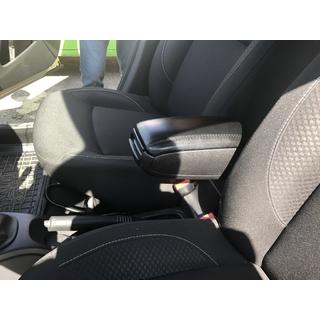 Armrest (into cup holder) photo 3